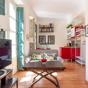 Carreteria I & 5 Balconies By Ele Malaga